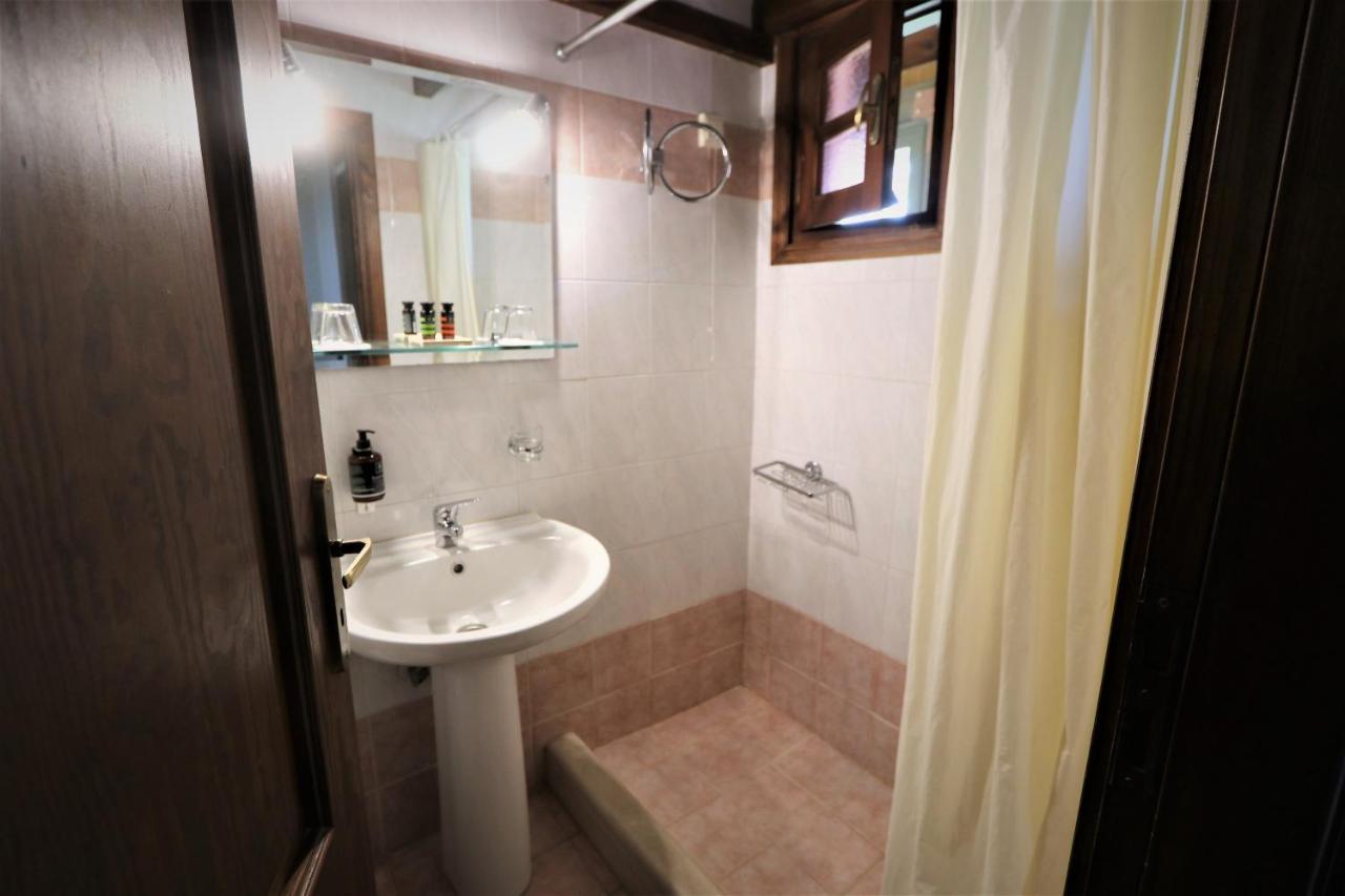 Vateri Hotel Limni  Ngoại thất bức ảnh