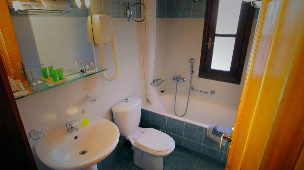 Vateri Hotel Limni  Ngoại thất bức ảnh